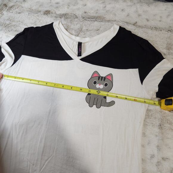 Electric Pink Black and White Graphic V Neck Cute Kitty Nope Not Today Top - M - Picture 5 of 7